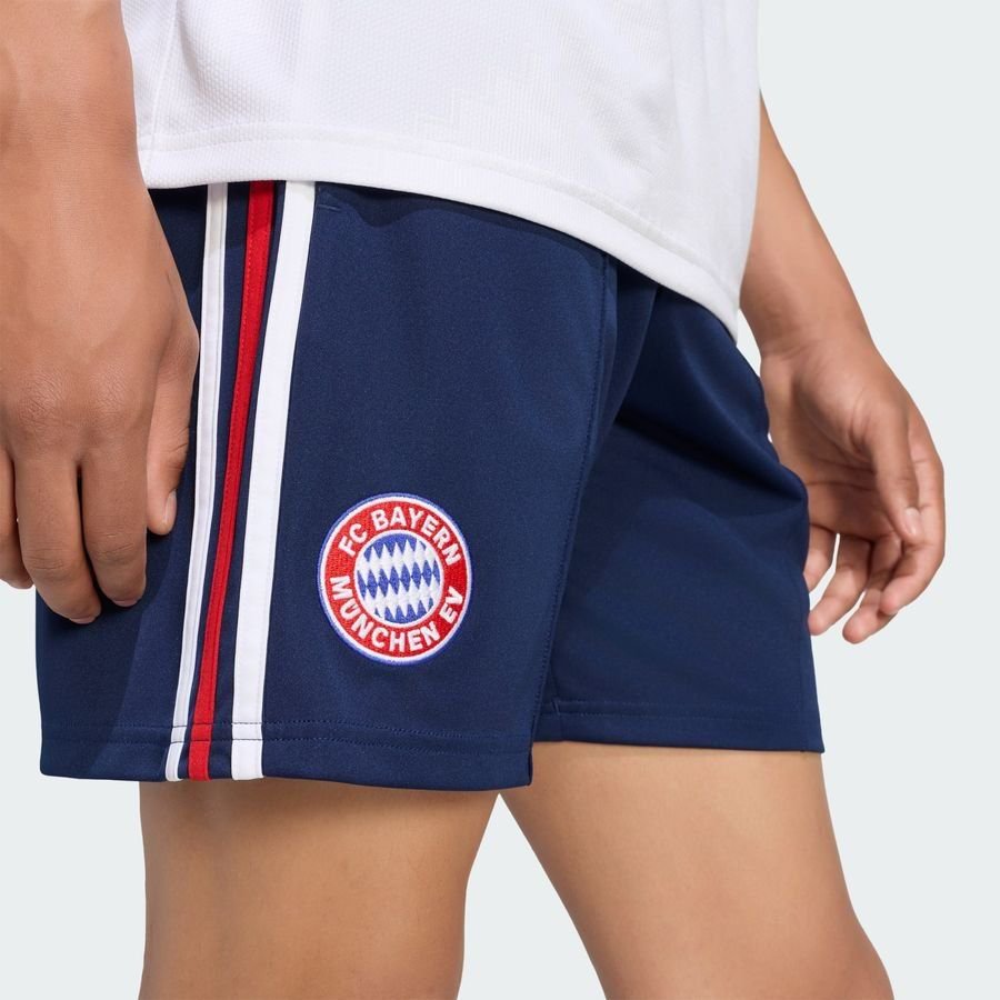 [EFKS] Bayern München Shorts Away Apparel 2026/27