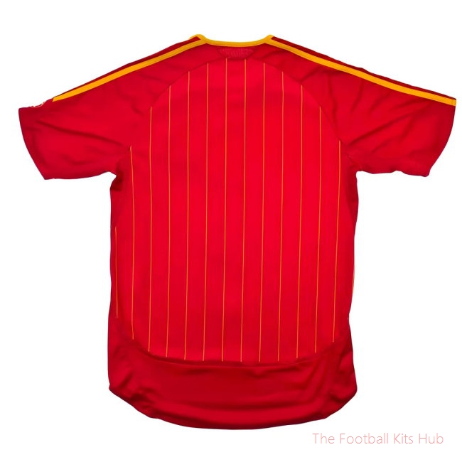 Spain 2005-07 Home (Excellent) (Xavi 8)