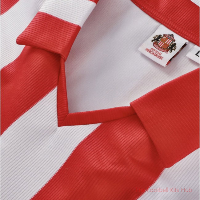 Breathable Sunderland 2004-2005 Home Shirt (Lawrence 7)