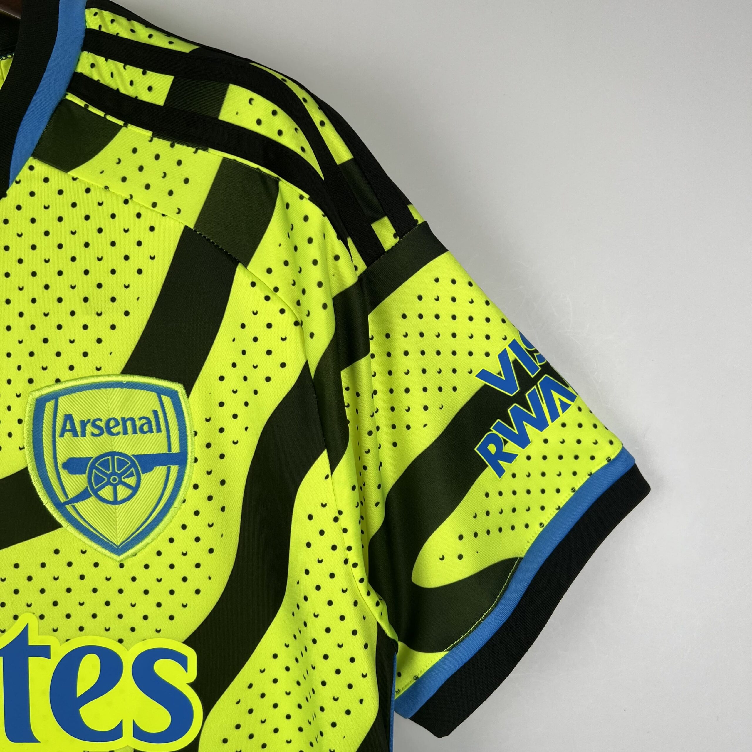 Arsenal season 23-24 fluorescent Travel Football Strip