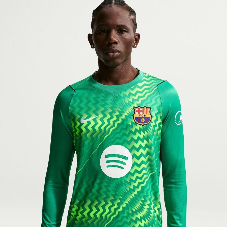 Barcelona Goalkeeper Shirt 2026/27 Long Sleeves