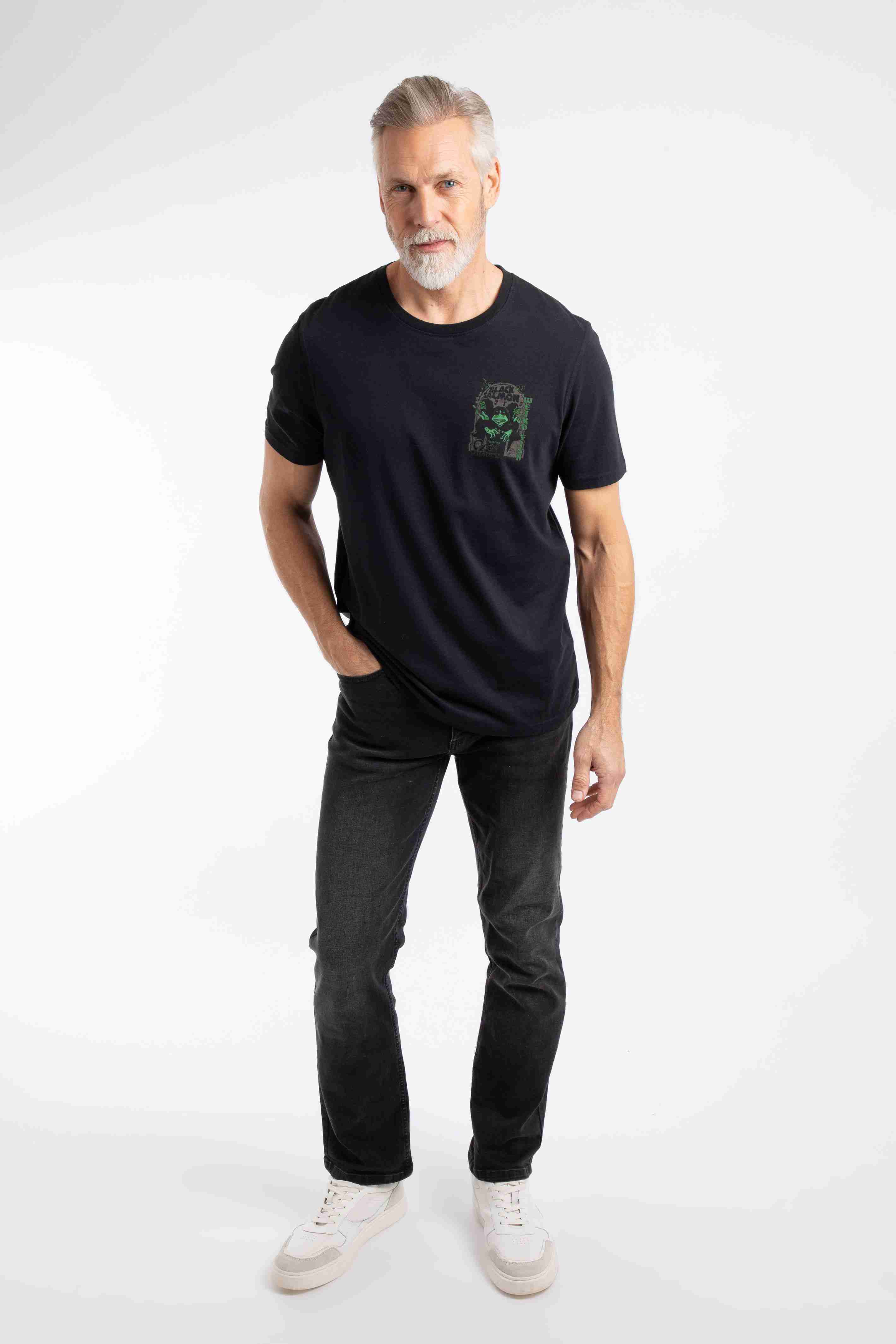 Black Salmon Back Print Artist T-Shirt Black