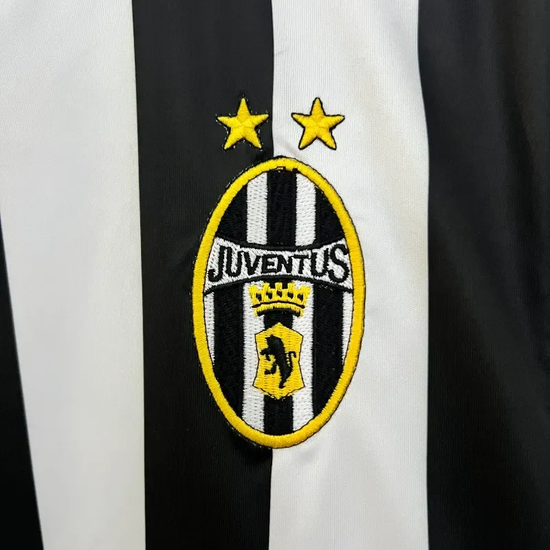 Cheap 2003-2004 Juventus Jersey retro kit
