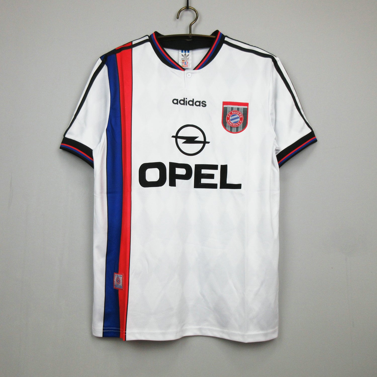 1995-1996 Bayern Munich away kit