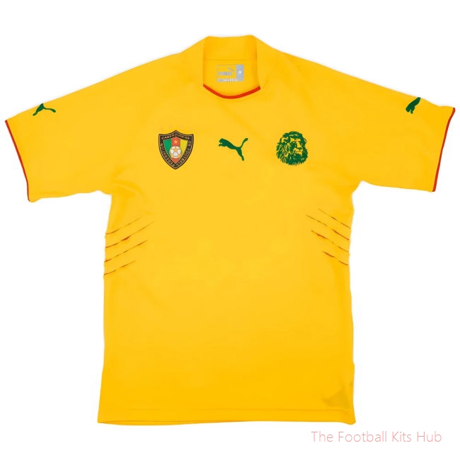 Cameroon 2004-06 Away Shirt (M) (Excellent) (Song 4)