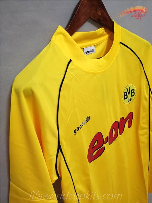 Dortmund 01-02 Home Football Kit