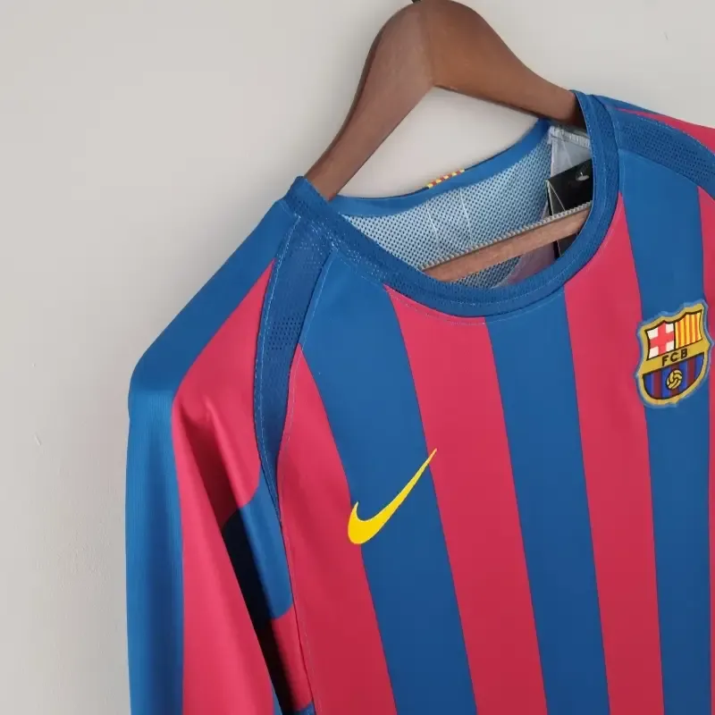 Cheap 2005-2006 Barcelona Long Sleeve Jersey retro kit