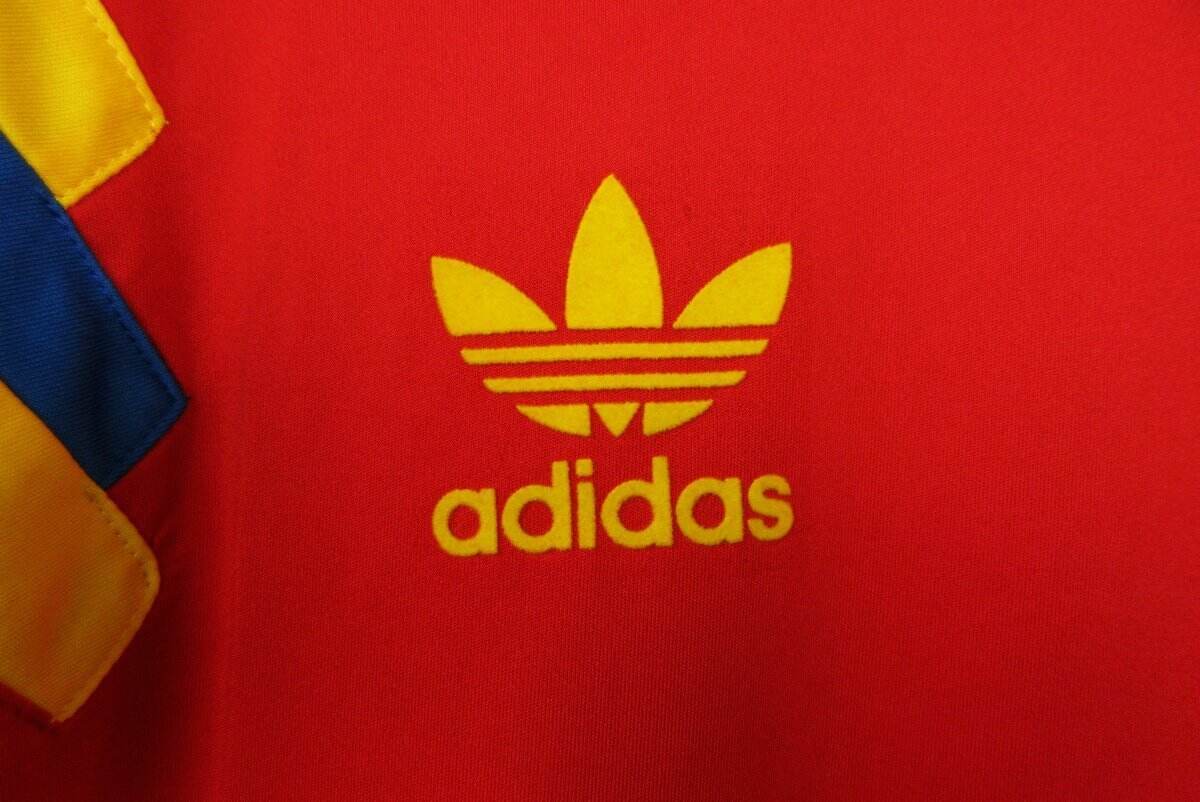 Cheap 1990 Colombia away retro kit