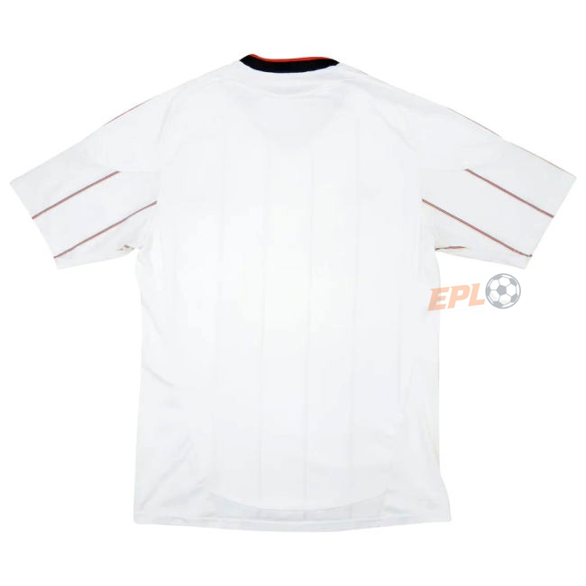 LIV superior 2010-11 Away Kit - Adults | excellent