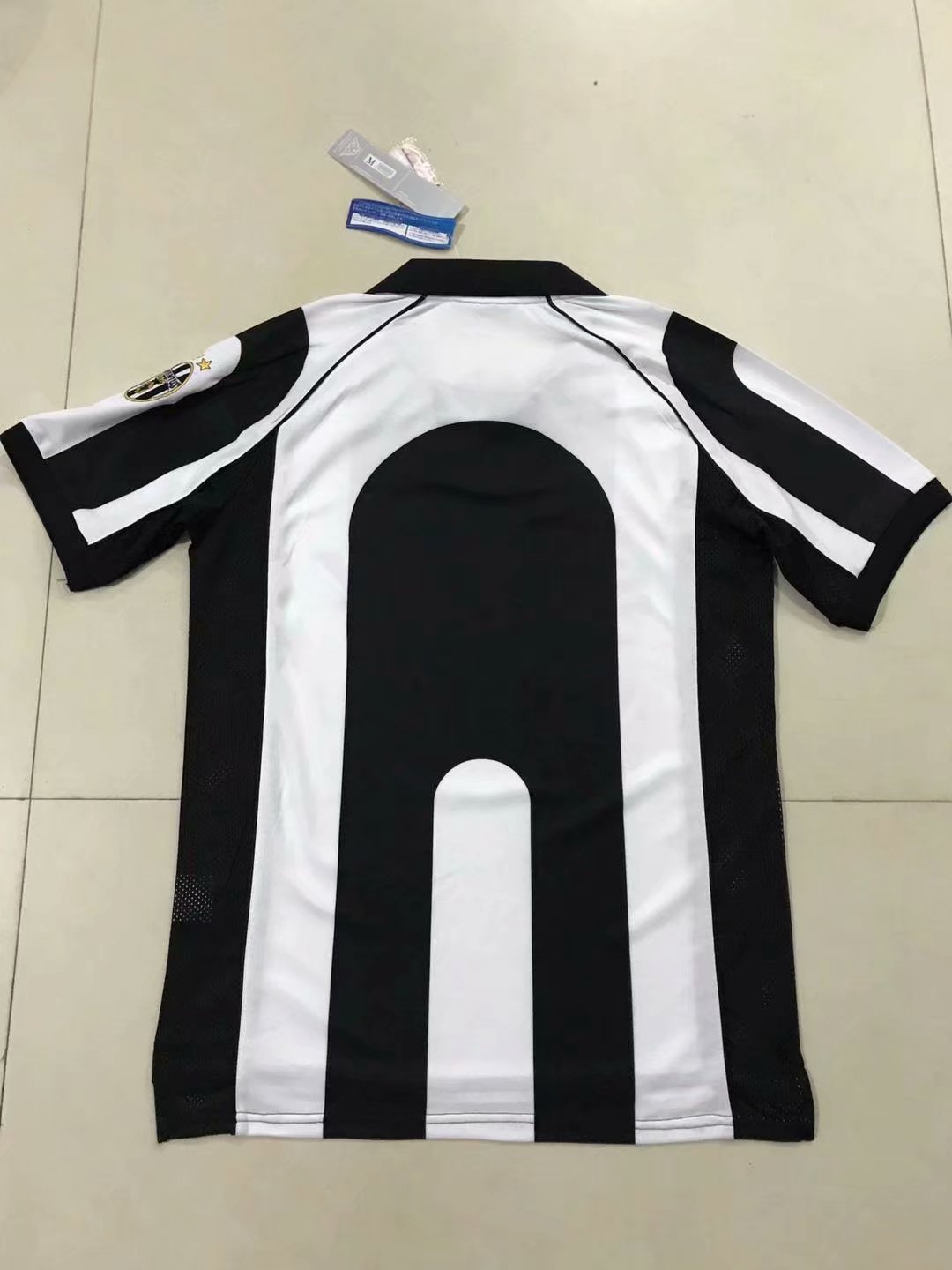 199798 JUVENTUS RETRO HOME SHIRT - Official Replica 3863