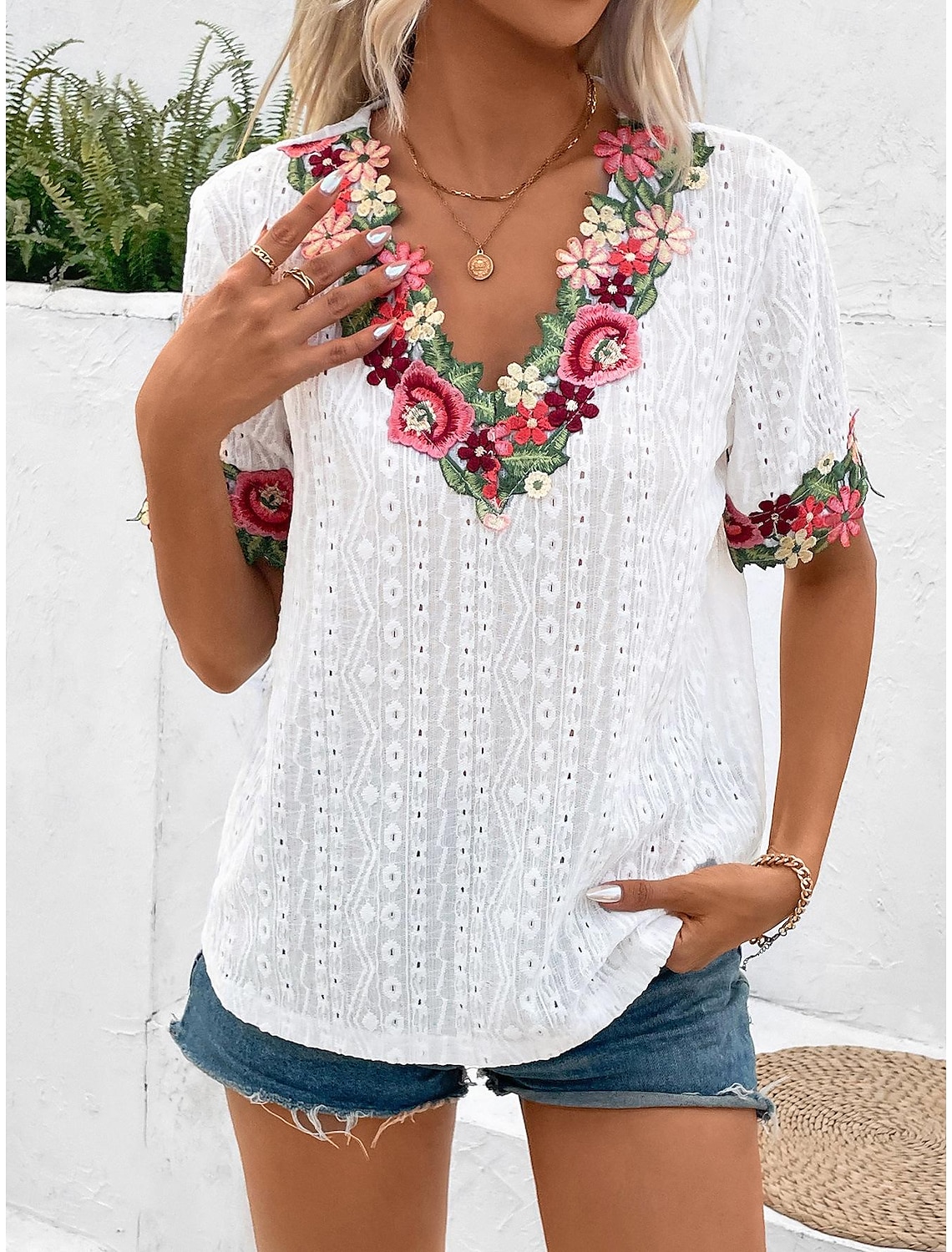 Women's Elegant Lace Tops Eyelet Blouse Floral Embroidery V-Neck Half Sleeve Summer Casual Outdoor Everyday Wear Romantic Petite Tops Summer Holiday Wear