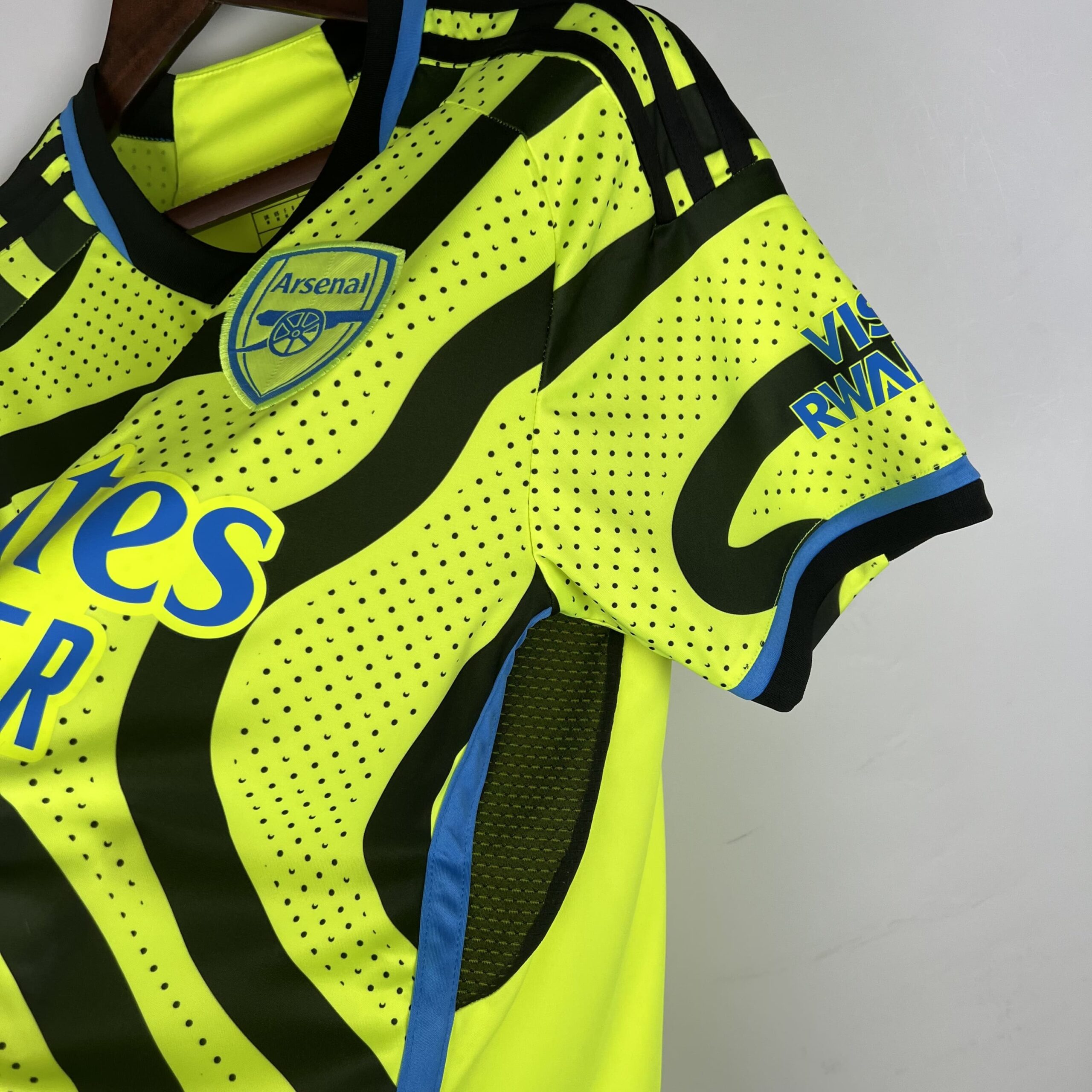 Arsenal season 23-24 fluorescent Travel Football Strip
