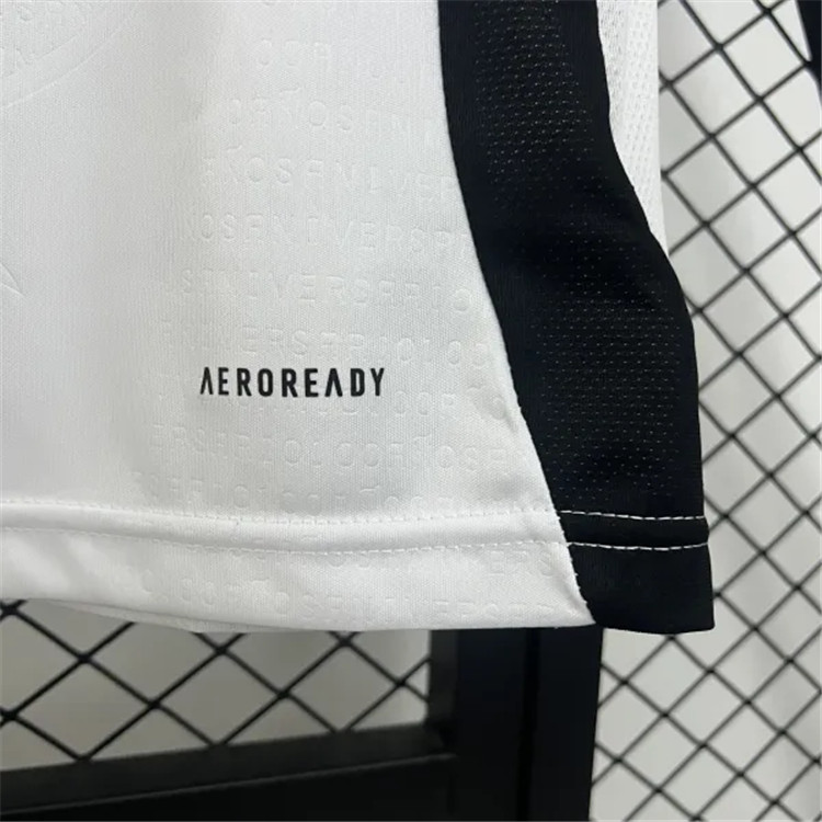 Durable 2526 Colo-Colo Soccer Jersey Home Football Shirt