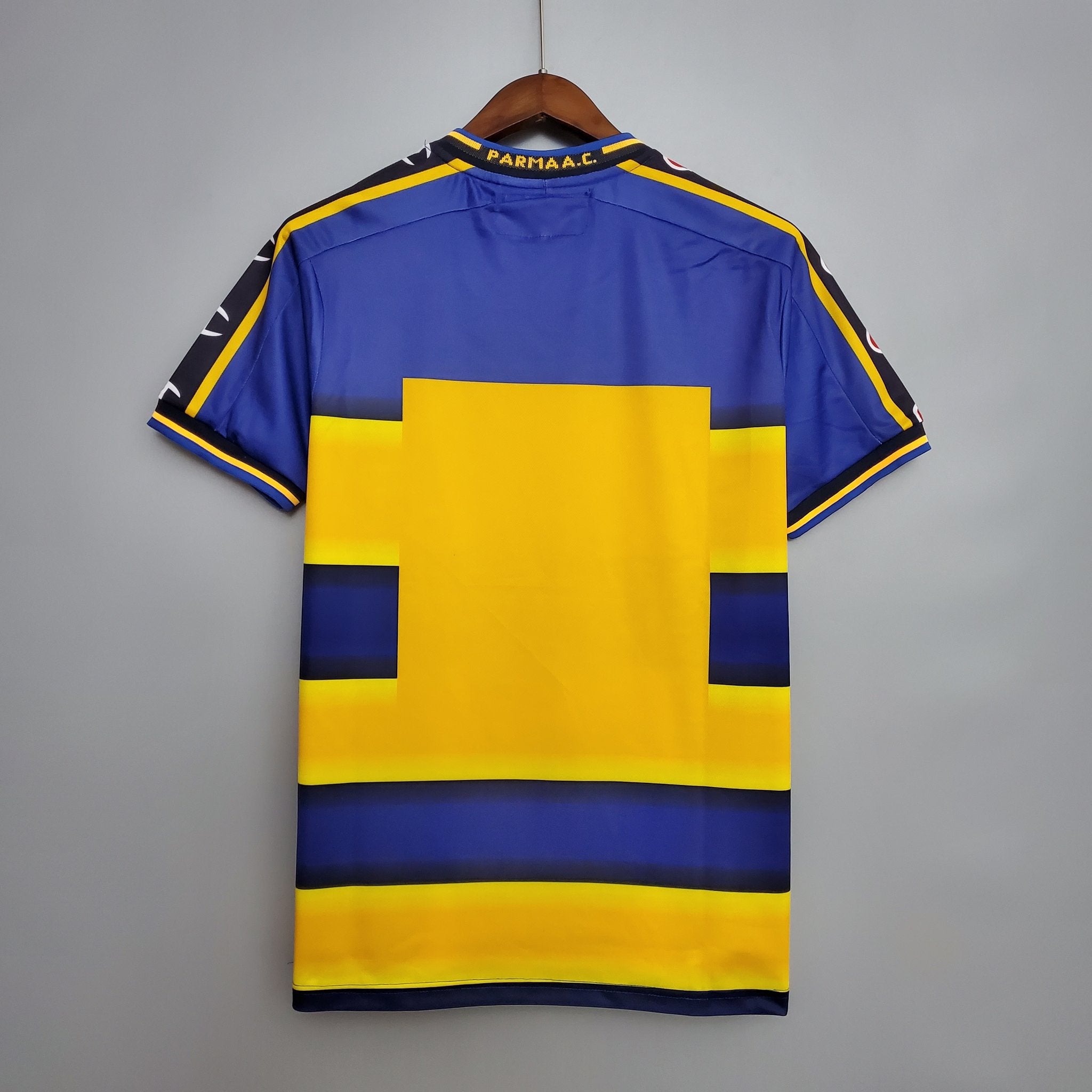 2001-2002 Parma Home kit