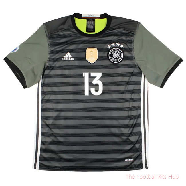 Germany 2016-17 Away Shirt (M) Muller #13 (Excellent)