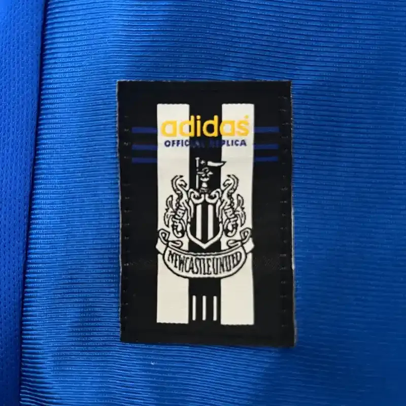 Cheap 1998-1999 Newcastle United Jersey retro kit