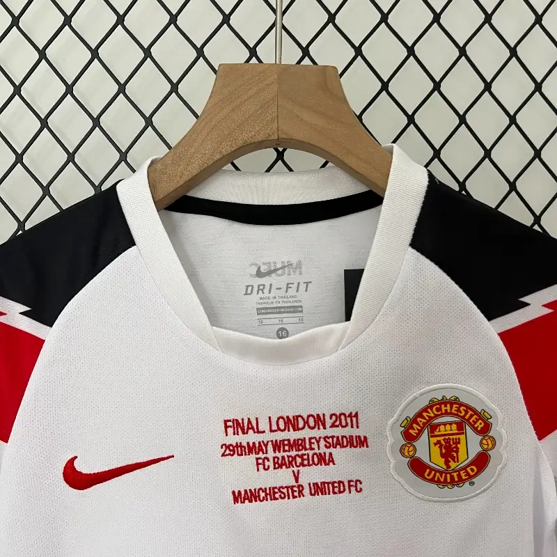 2010-2011 Kids Manchester United Jersey retro kit