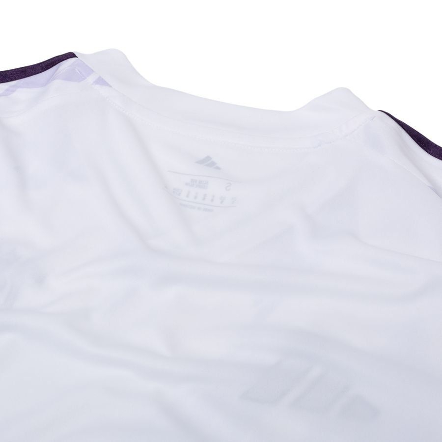 Manchester United 2025/26 Away Long Sleeve Shirt – Moisture-Wicking, Fan-Favorite Look