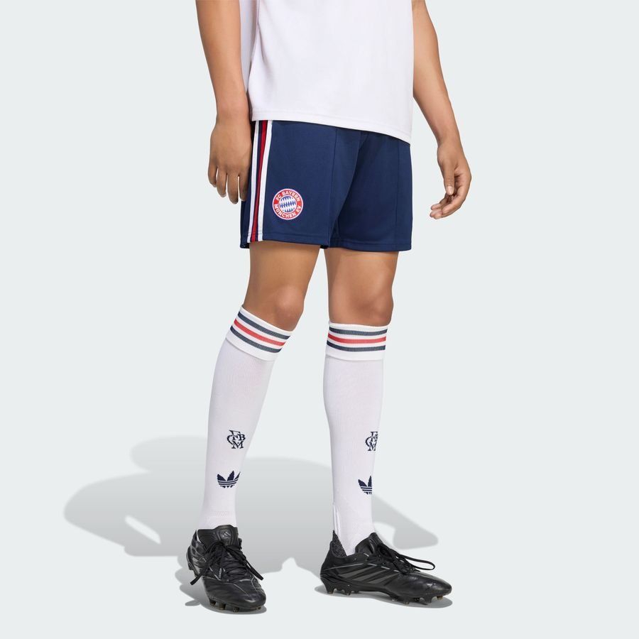 [EFKS] Bayern München Shorts Away Apparel 2026/27