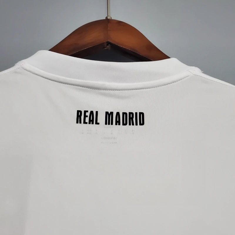 2010-2011 Real Madrid Jersey retro kit