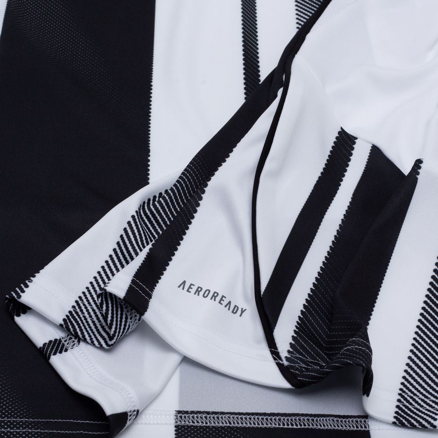 Juventus Home Shirt 2025/26 Supporter Version In Multiple Adult Sizes