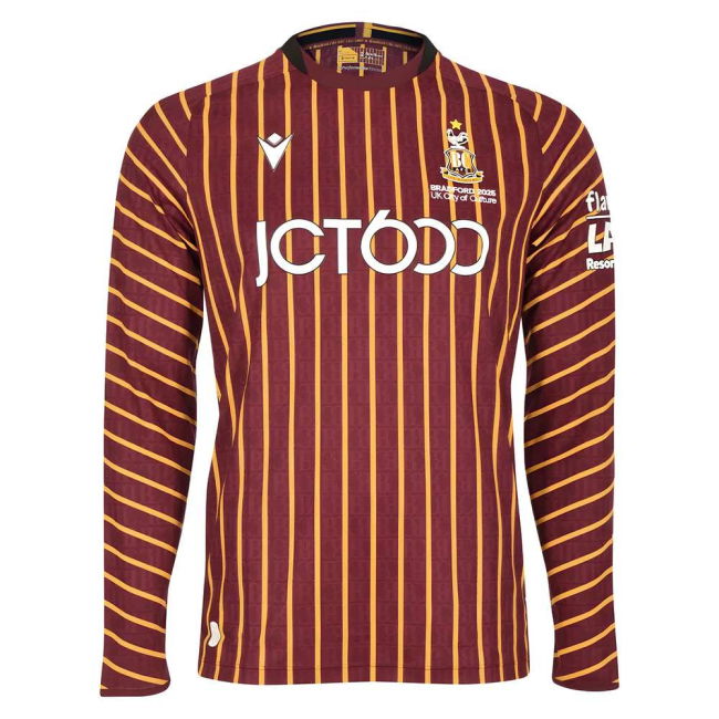 Premium 2025-2026 Football Team Home With Modern Design