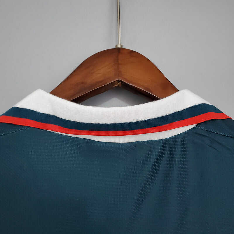 Cheap 1994/95 Wales away kit