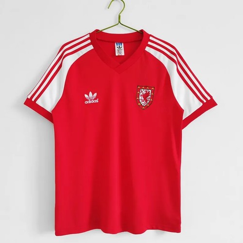 International 1982 Jersey Retro - High Quality Shock Absorption