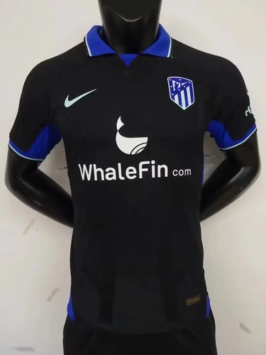 Official 2022 International Camiseta Black With Retro Design