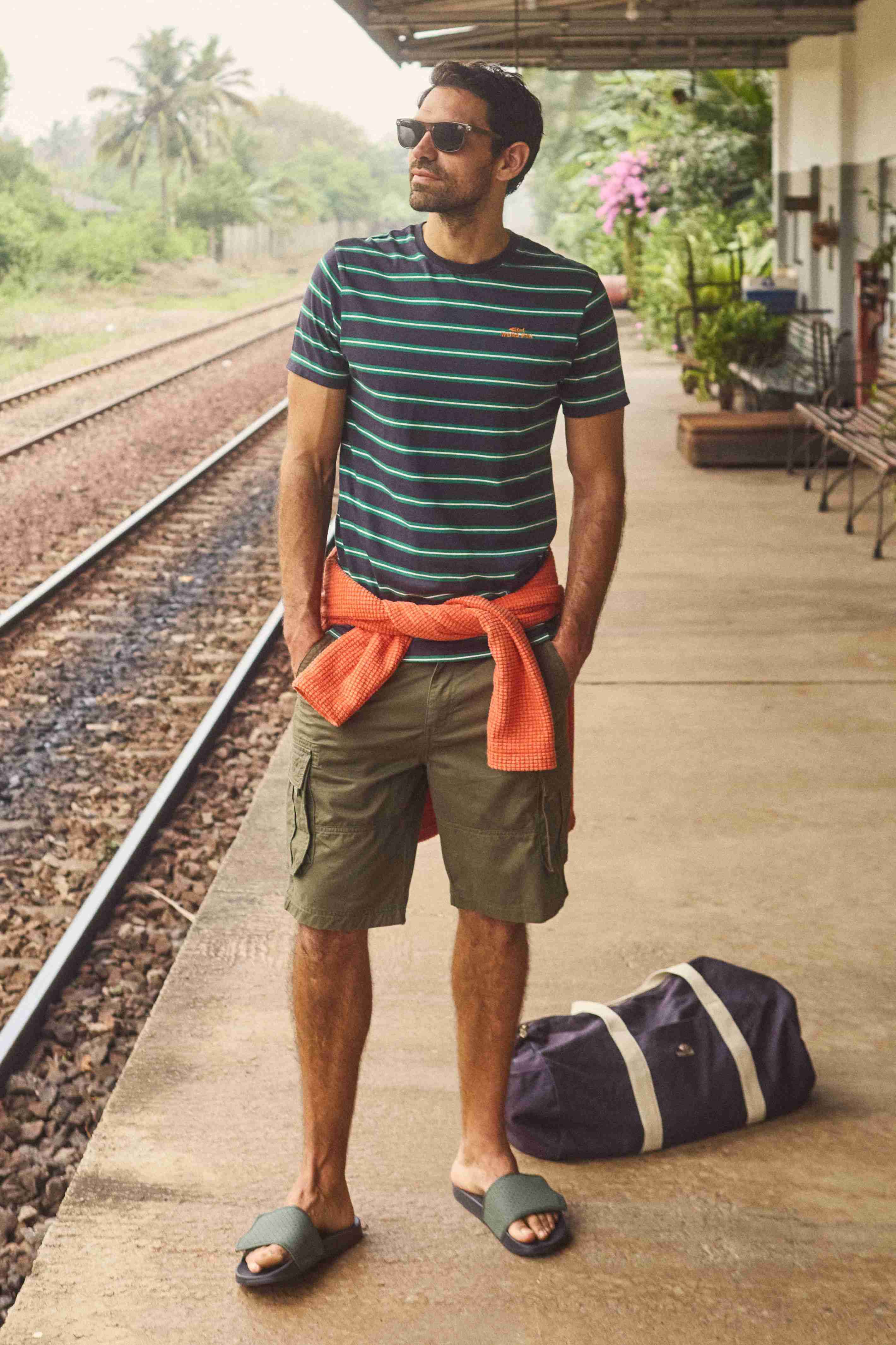 Rigney Cargo Shorts Dark Olive