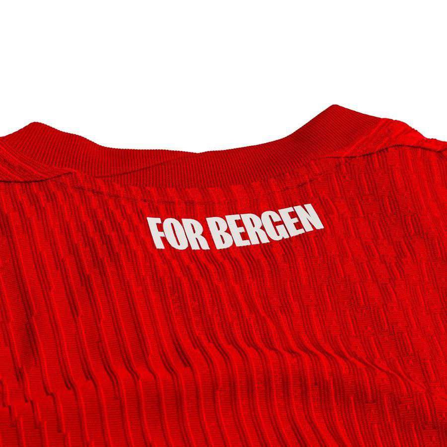 SK Brann Home Shirt Europa 2025/26 Player Edition
