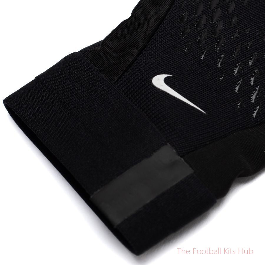 Tottenham Player Gloves Academy Therma-FIT - Black