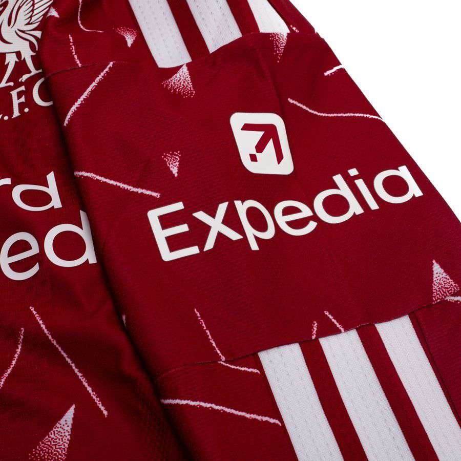 Liverpool Home Shirt 2026/27 Long Sleeves