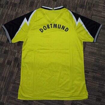 Cheap 1995-1996 Borussia Dortmund Home kit
