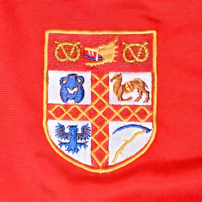 - Authentic Fan Edition - Premium Replica - English Football