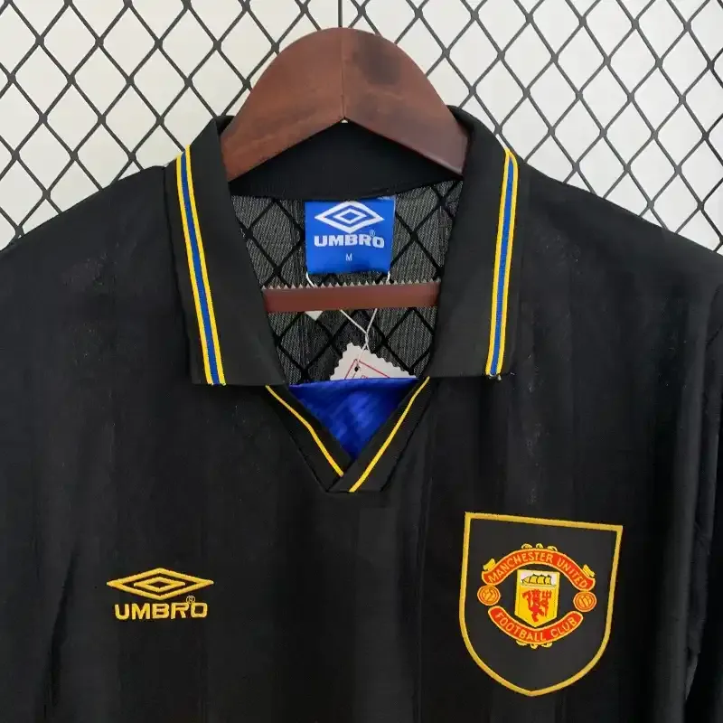 Cheap 1993-1995 Long Sleeve Manchester United Jersey retro kit