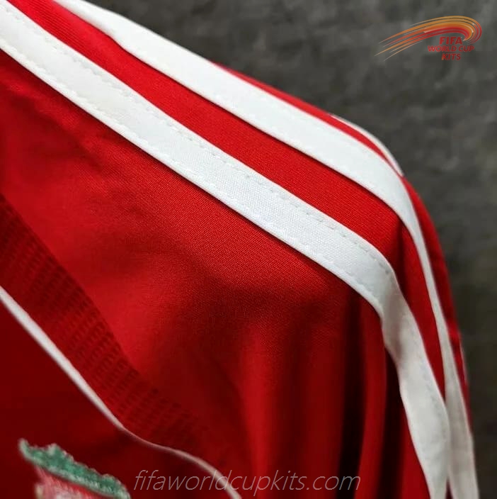 Liverpool 06 to 08 First Choice Soccer Kit