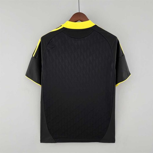 Premium Quality Licensed Football Team Liverpool #2010 2010-2011 Se...