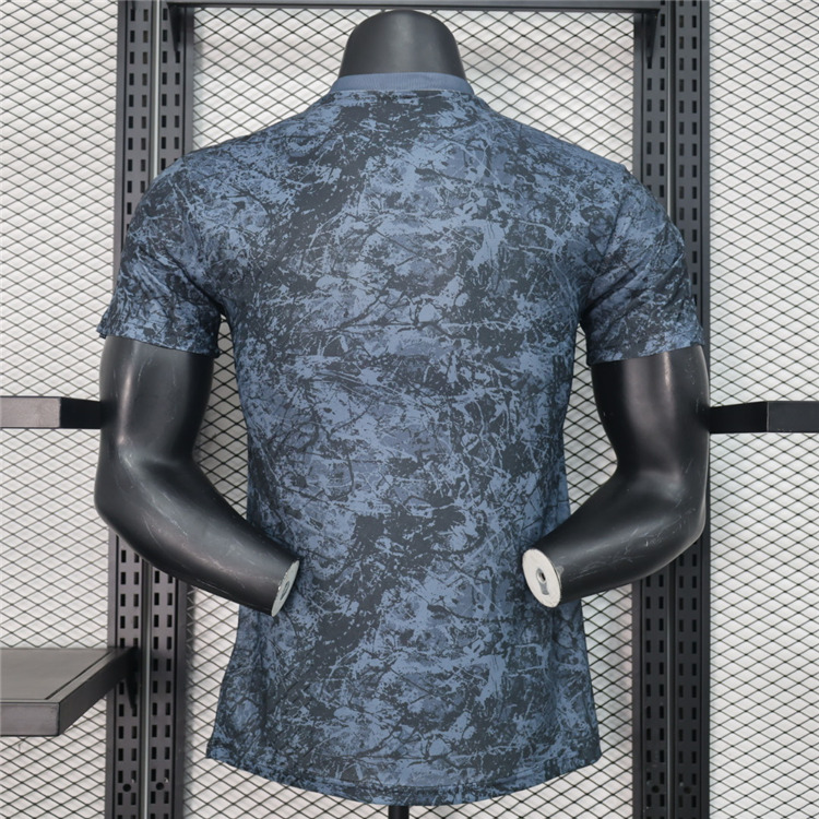 Authentic Manchester United Pre-Match Shirt 2425 - Official Replica