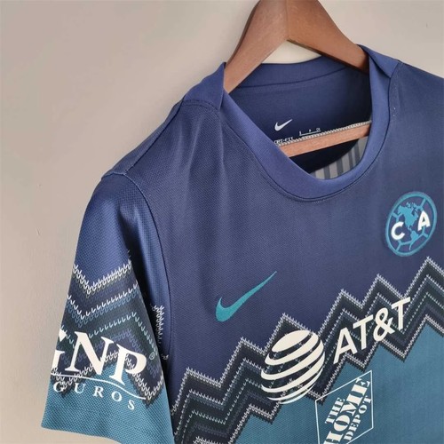 High Quality 2022 International Camiseta Blue With Classic Design