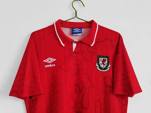 Dedicated Football Team Gales #1992 Official Licensed Euro Champion...