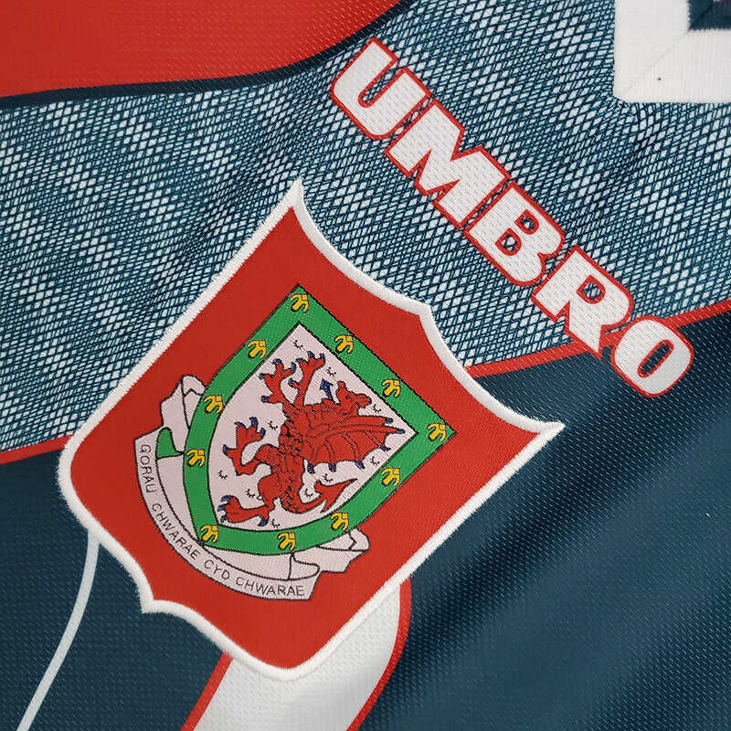 Cheap 1994/95 Wales away kit
