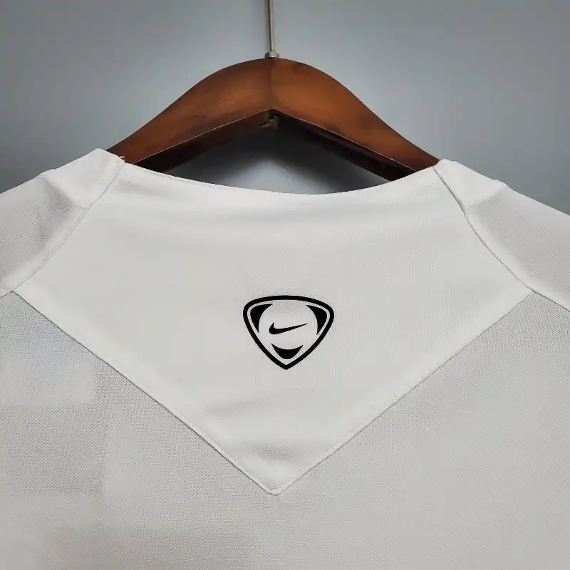 2007-2008 Celtic Away retro kit