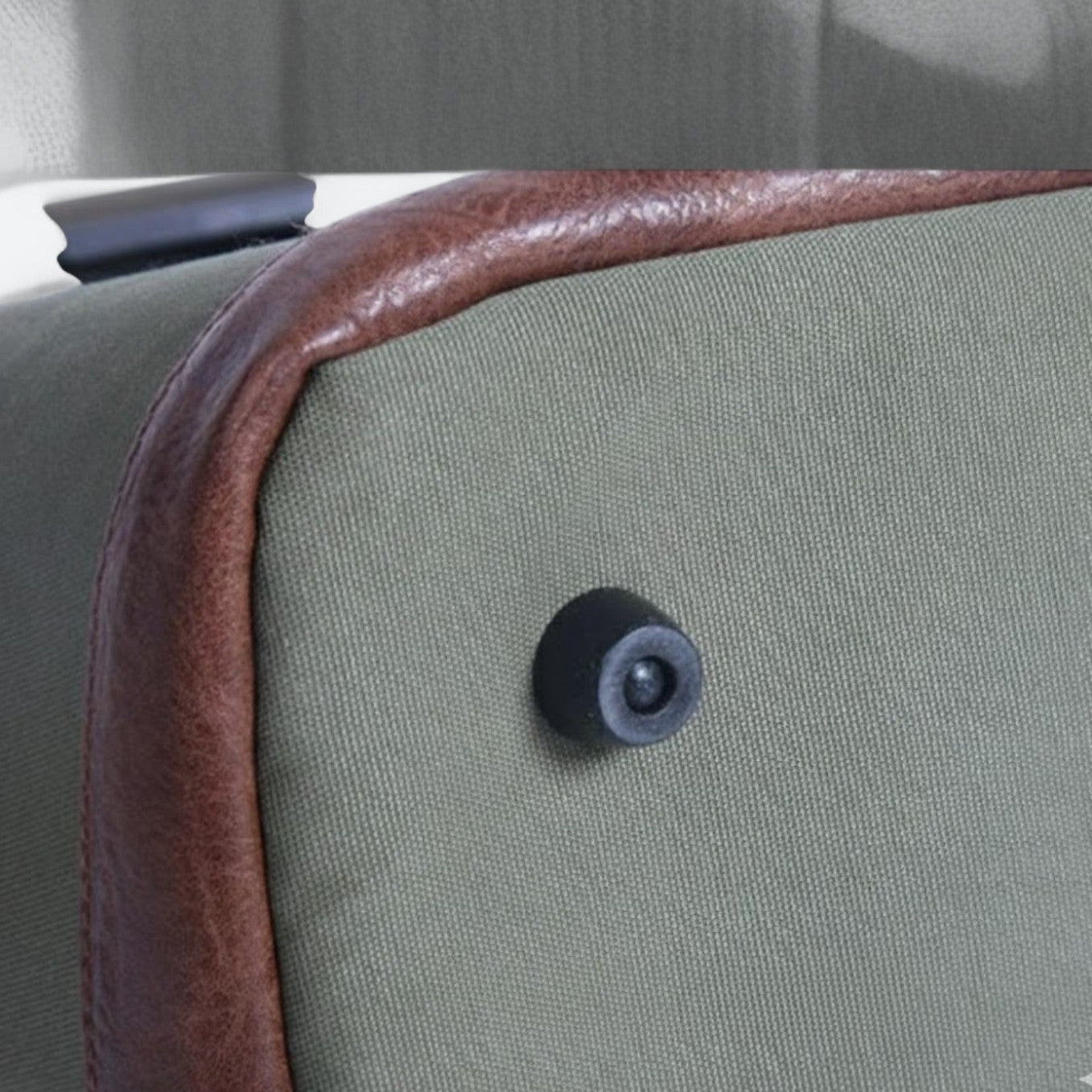 Trendy Pupvoyage™ Frenchie Backpack Carrier – Multifunctional Shoulde...