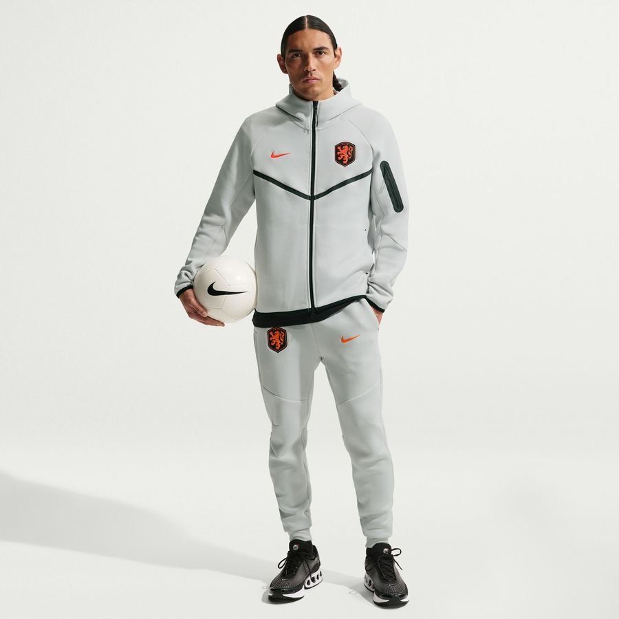 [EFKS] 2026 Holland Sweatpants NSW Tech Fleece World Cup Photon Dust/Hyper