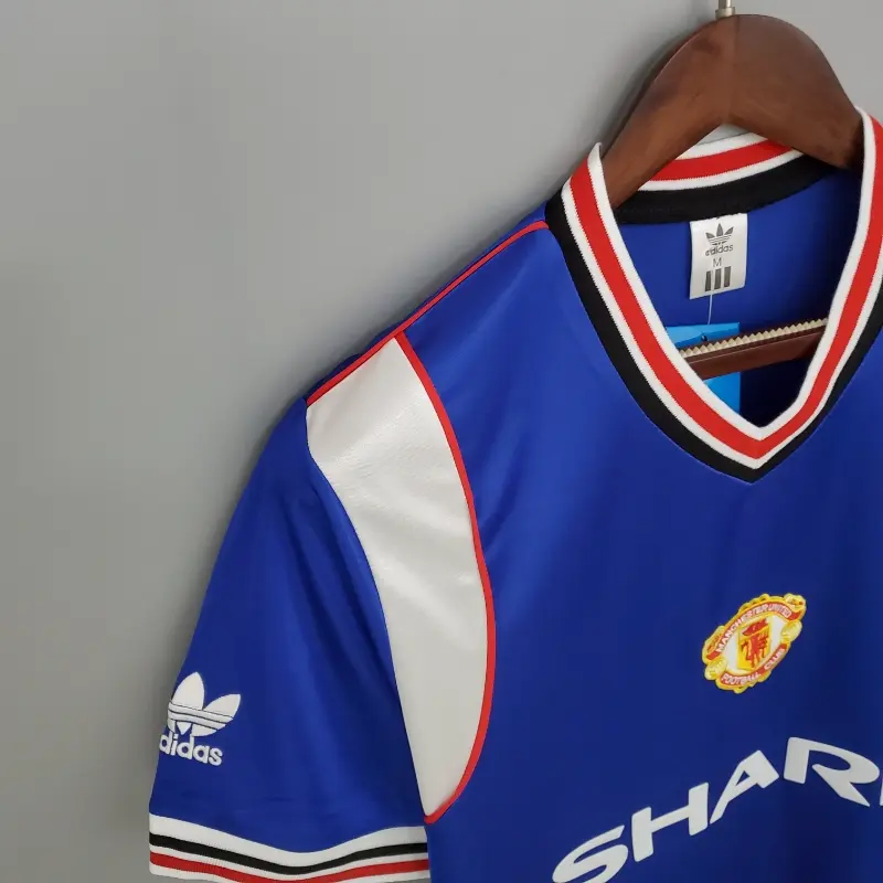 1985-1986 Manchester United Jersey retro kit