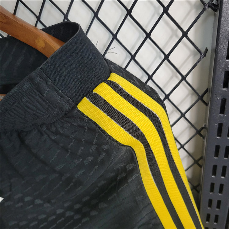 2324 Juventus Away Black Shorts - Official Replica 7205