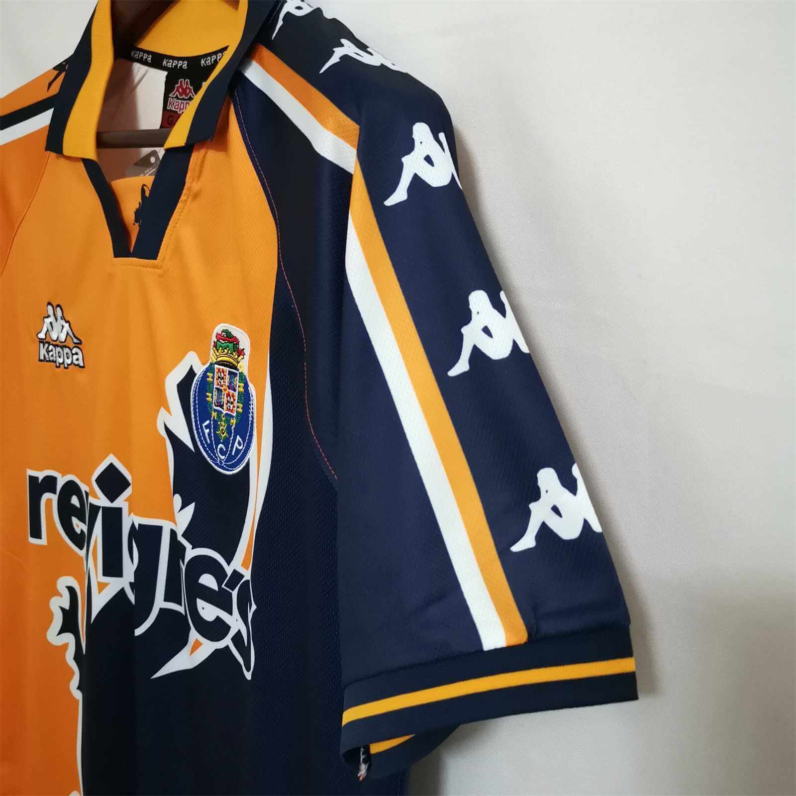 1997-98 FC Porto Home kit