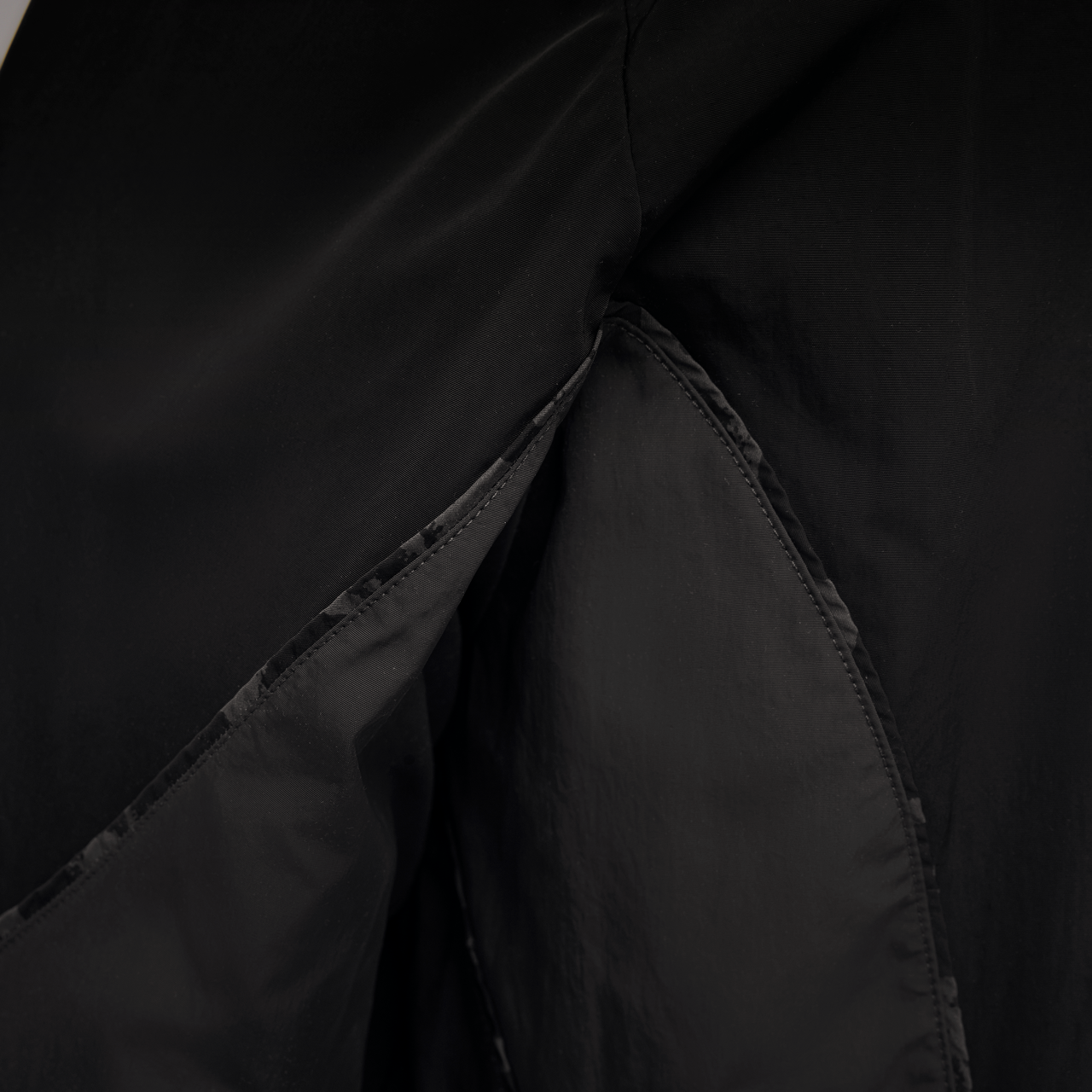 Borussia Dortmund Reversible 2025-2026 UCL Home Jersey – Authentic Shirt