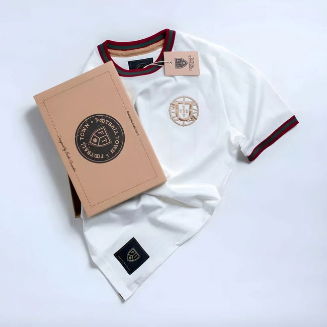 Vintage Portugal A Selecção White Soccer Jersey Authentic